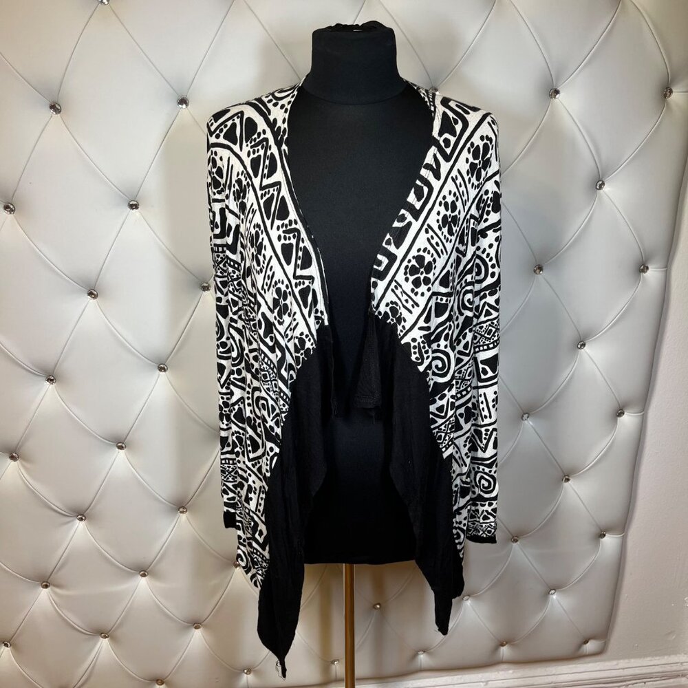 Black And White Patterned Women's Sweater